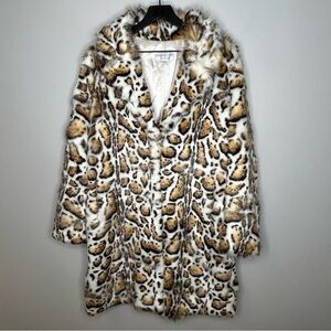 Donna Salyers Fabulous Furs Faux Fur Clouded Leopard Print Coat Size M NWOT‎